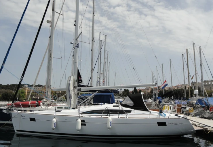 Elan Impression 444 ACI marina | Reina