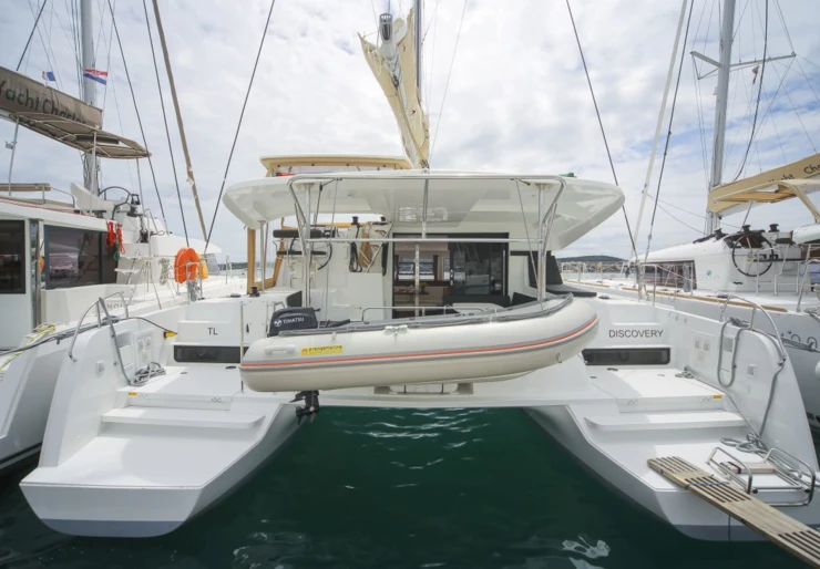 Lagoon 42 Zaton | DISCOVERY