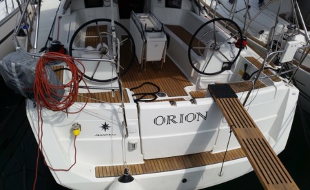 Sun Odyssey 379