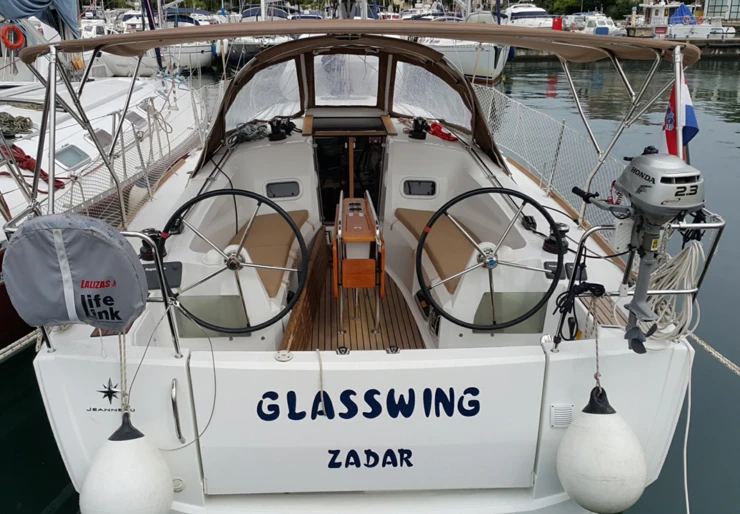 Sun Odyssey 349 Marina Tankerkomerc | GLASSWING
