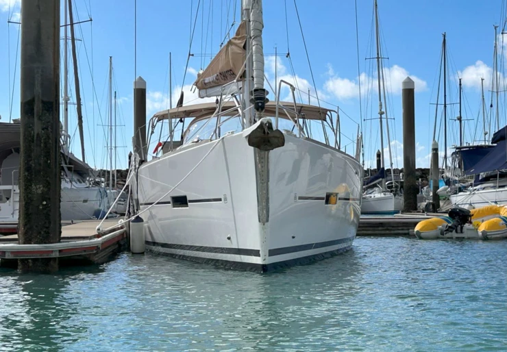 Sun Odyssey 44i Airlie Beach | MISS DEVEREUX