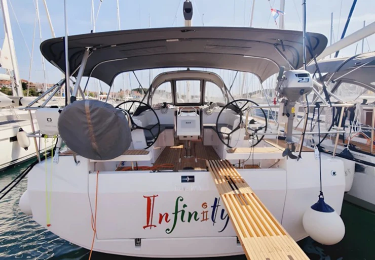 Bavaria C38 Veruda | Infinity