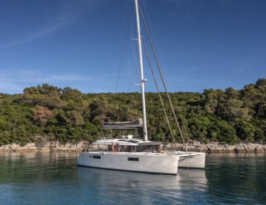 Lagoon 560