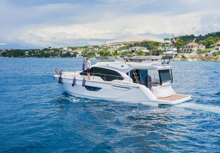Sessa Fly 47 Marina Dalmacija | Stardust