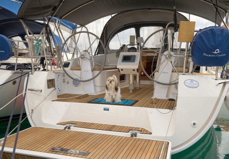 Bavaria Cruiser 37 ACI Marina | Toni
