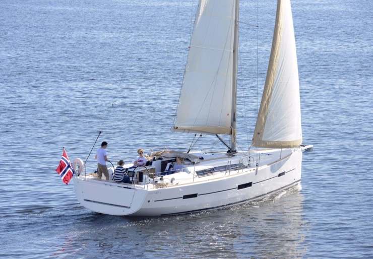 Dufour 412 GL Port Pin Rolland | ZANZIBAR