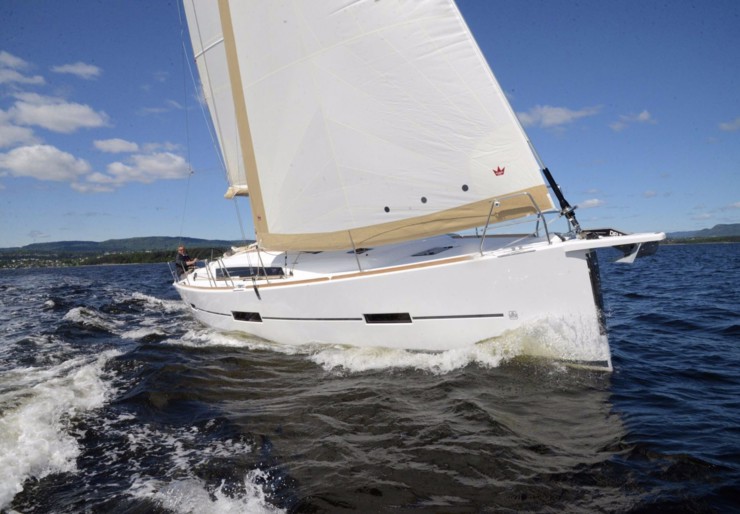 Dufour 412 GL Port Pin Rolland | ZANZIBAR