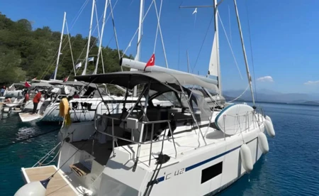 Bavaria C42