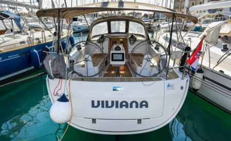 Bavaria Cruiser 37