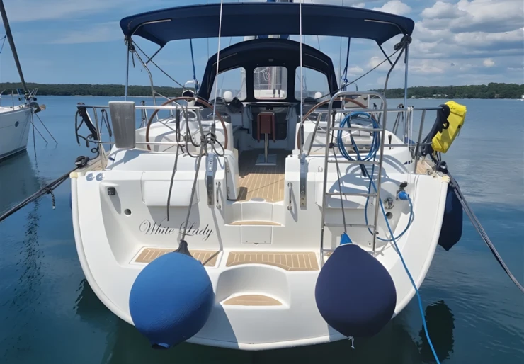 Beneteau 50 ACI marina | White Lady