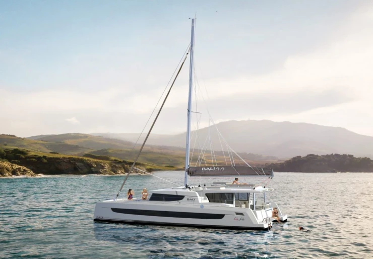 Bali 4.4 Hodges Creek Marina | LIFE'S BEEN GOOD