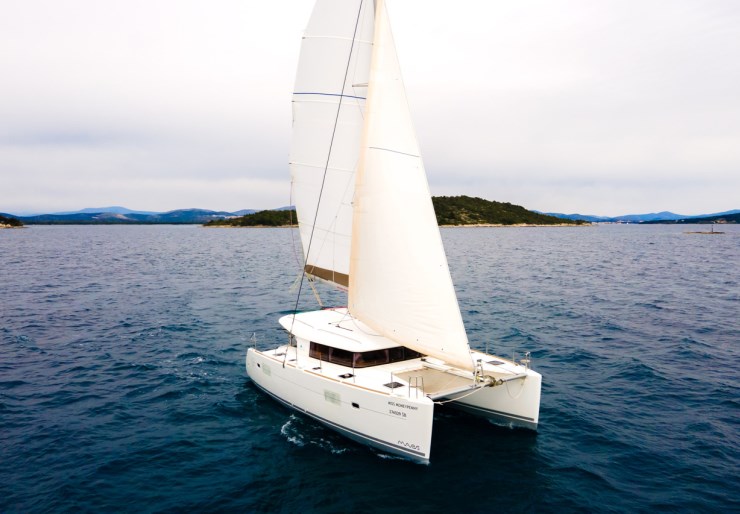 Lagoon 400 S2 Mandalina | Miss Moneypenny