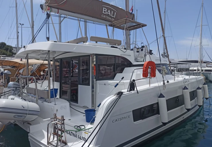 Bali Catspace Marina SCT | 4 Friends