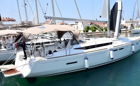 Sun Odyssey 449
