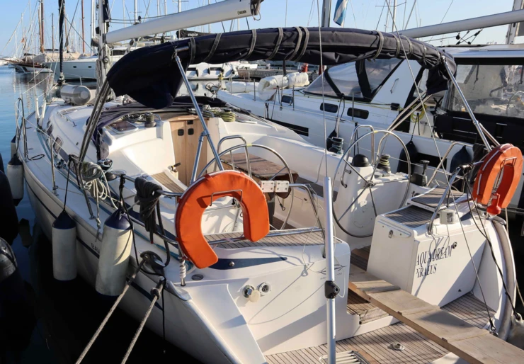 Bavaria 43 Cruiser Alimos Kalamaki | Aqua Dream