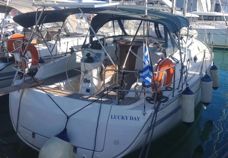 Bavaria Cruiser 36 Alimos Kalamaki | Lucky Day