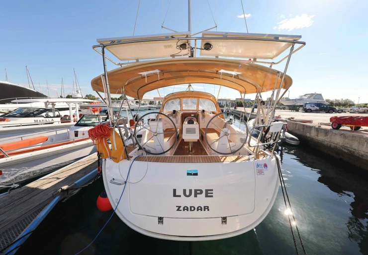 Bavaria Cruiser 37 Marina Tankerkomerc | Lupe