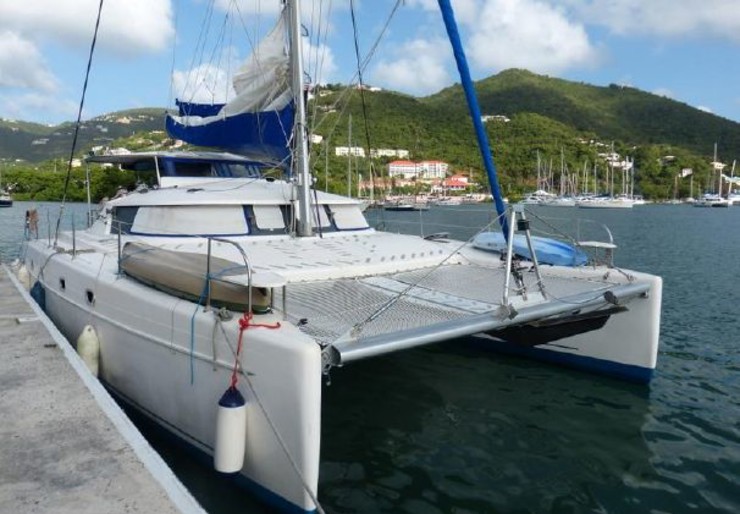 Belize 43 Porto di Lefkada | ECONOMY