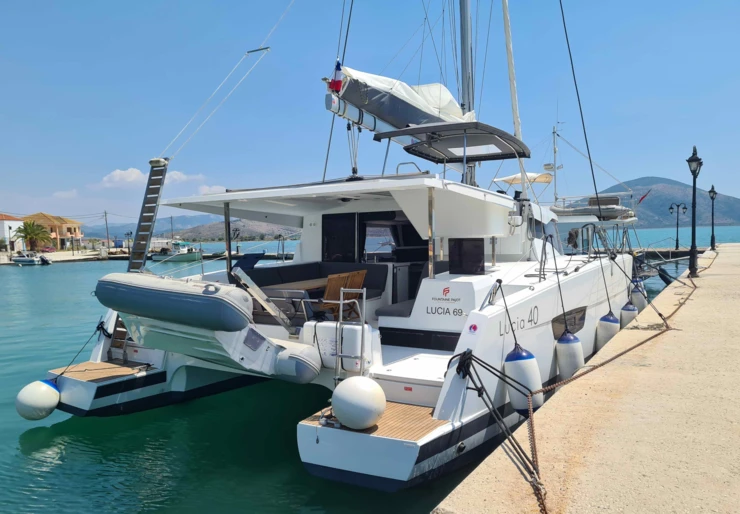 Lucia 40 Porto di Lefkada | ECONOMY