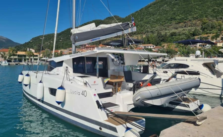 Lucia 40