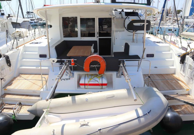 Lagoon 40 Alimos Kalamaki | ECONOMY