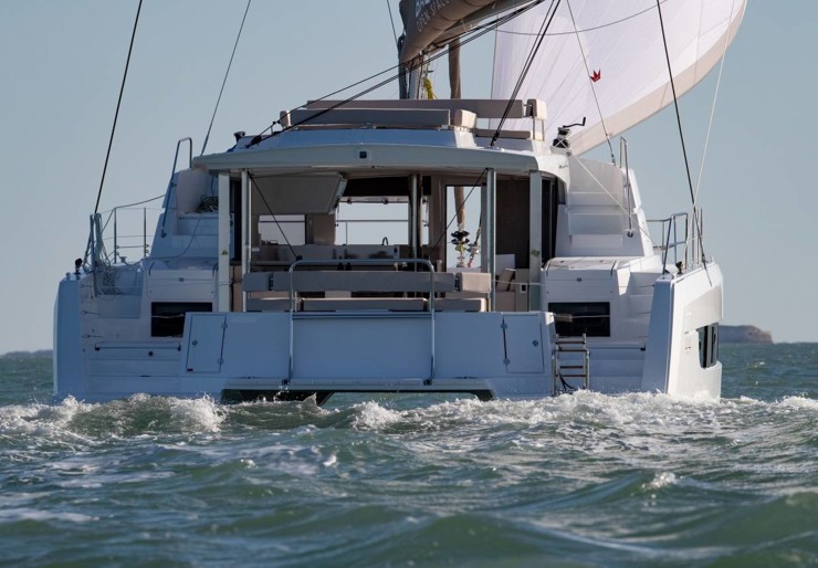 Bali 4.4 Hodges Creek Marina | JACKALOPE
