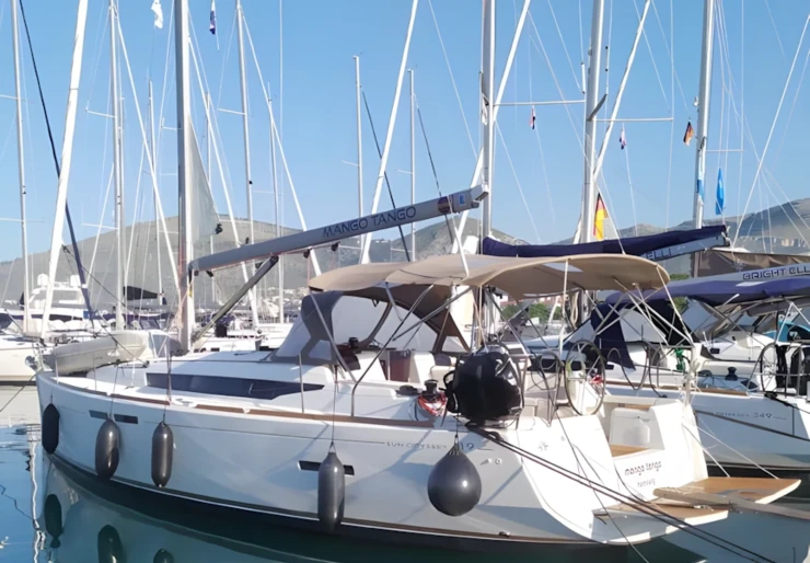 Sun Odyssey 419 ACI Marina | Mango Tango