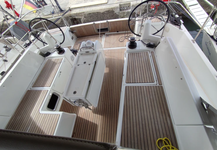 Sun Odyssey 490 Marina Gouvia | White Pearl