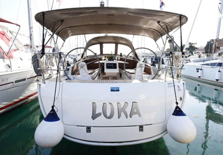 Bavaria Cruiser 37 Marina Tankerkomerc | Luka
