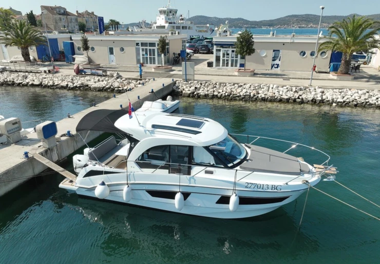 Antares 9 OB Marina Kornati | FREEYA
