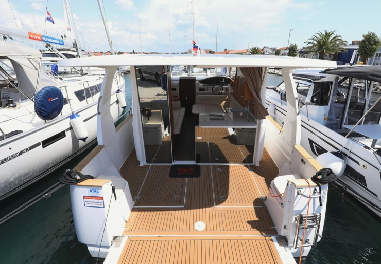 Greenline 33 Pirovac | Mozart