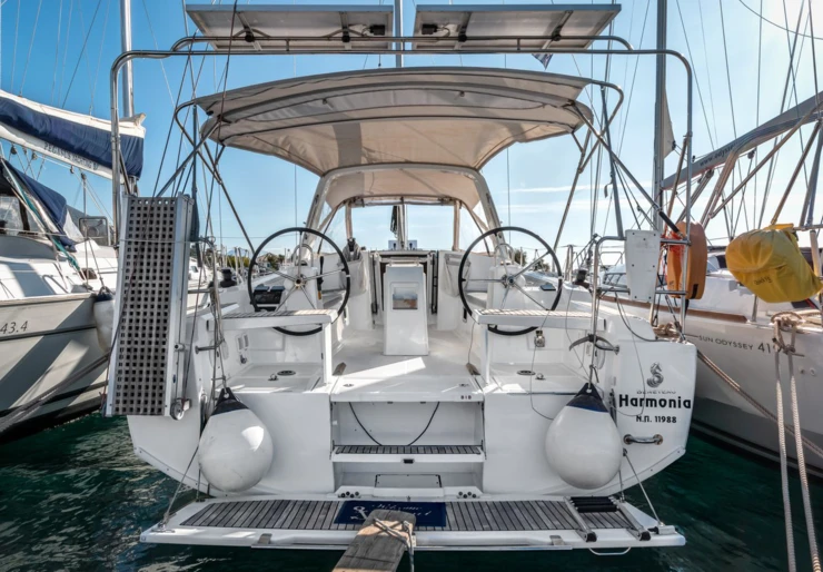 Oceanis 38.1 Marina Gouvia | Harmonia