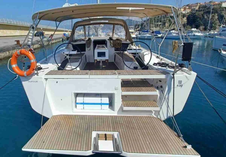 Dufour 430 GL Rodi Garganico | PRESTIGE