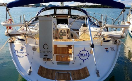 Bavaria 44