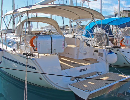 Bavaria Cruiser 37