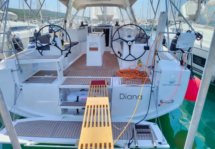 Oceanis 38.1 Marina Punat | Diana