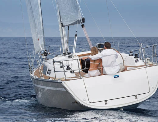 Bavaria Cruiser 33