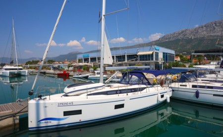 Bavaria C38