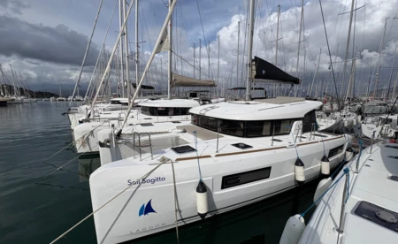 Lagoon 40