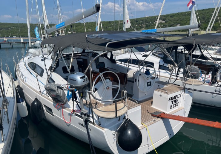 Elan 45 Impression Marina Punat | Simply the Best