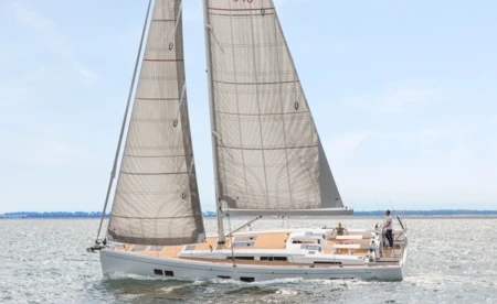 Hanse 548