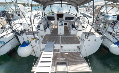 Sun Odyssey 440