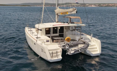 Lagoon 39