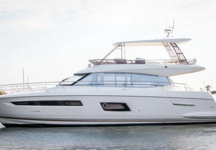 Prestige 550 Fly Marina Lav | Rock