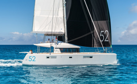 Lagoon 52