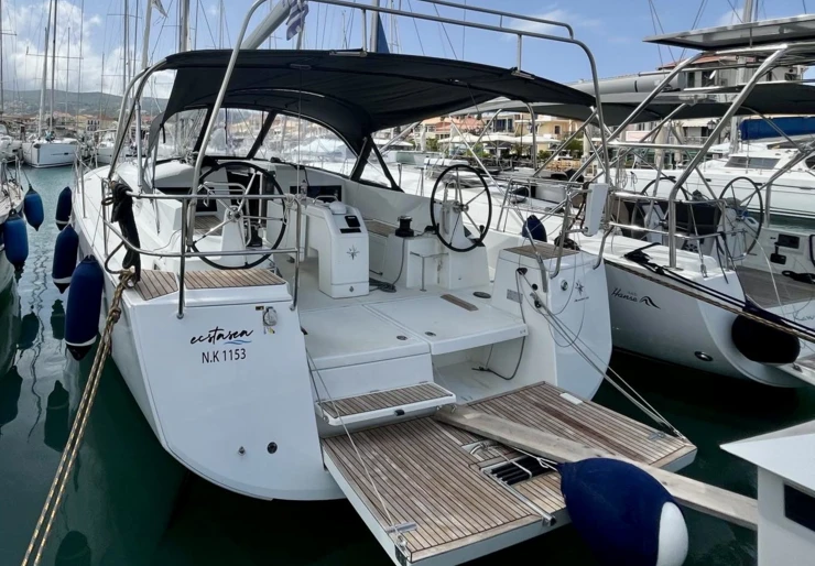 Sun Odyssey 440 Lefkas harbour | ECSTASEA
