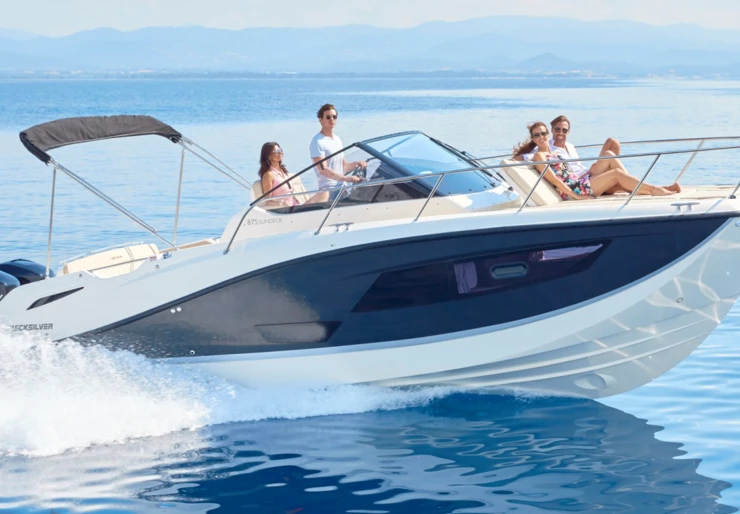 Quicksilver Activ 875 Sundeck Tribunj | Summer Dream