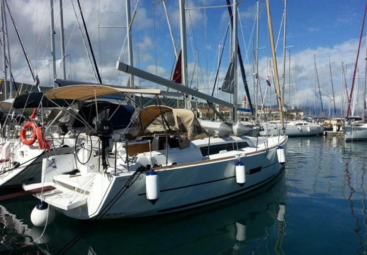 Dufour 350 GL ACI Marina | Sinica