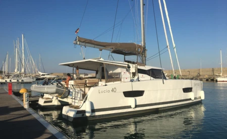 Lucia 40