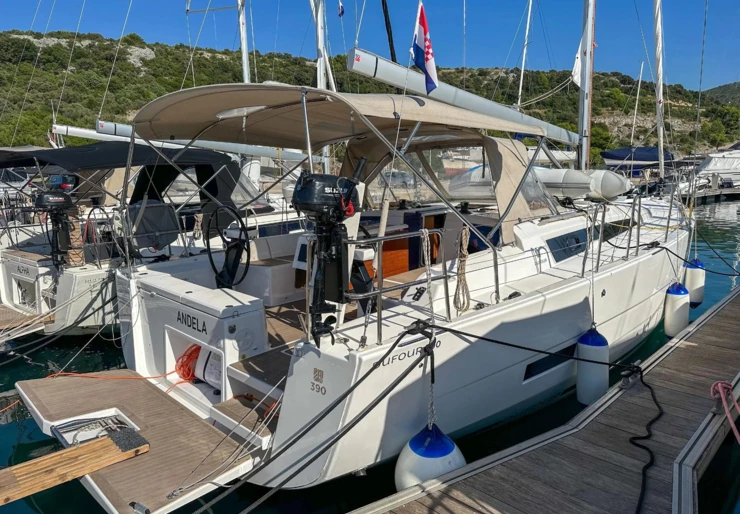 Dufour 390 GL Primosten - Marina Kremik | Andela